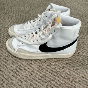 women’s nike blazers